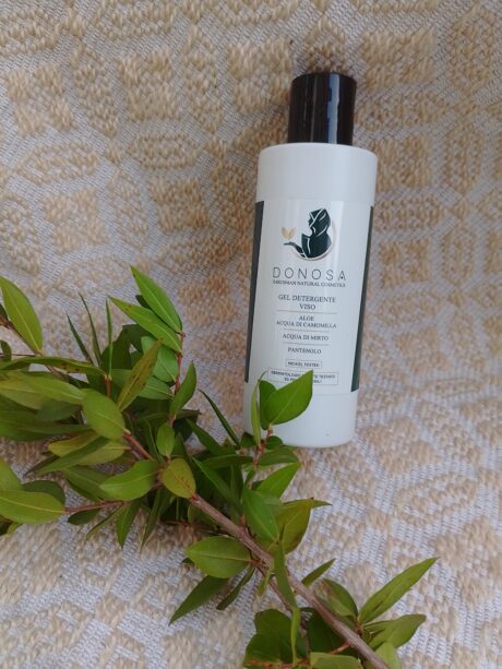 gel detergente viso delicato Donosa con idrolato di mirto